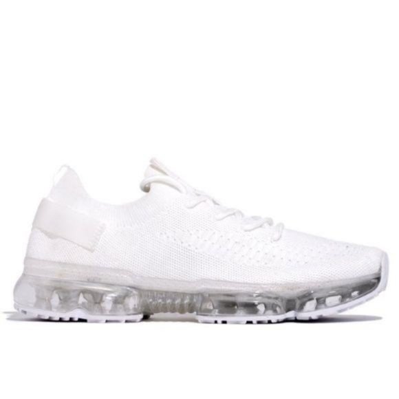 !! NEW !! Slip On Flyknit Sneakers in Black - Picture 7 of 10